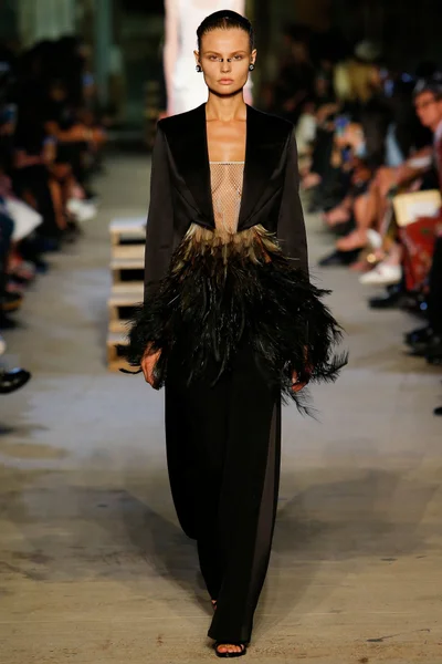 Look 39